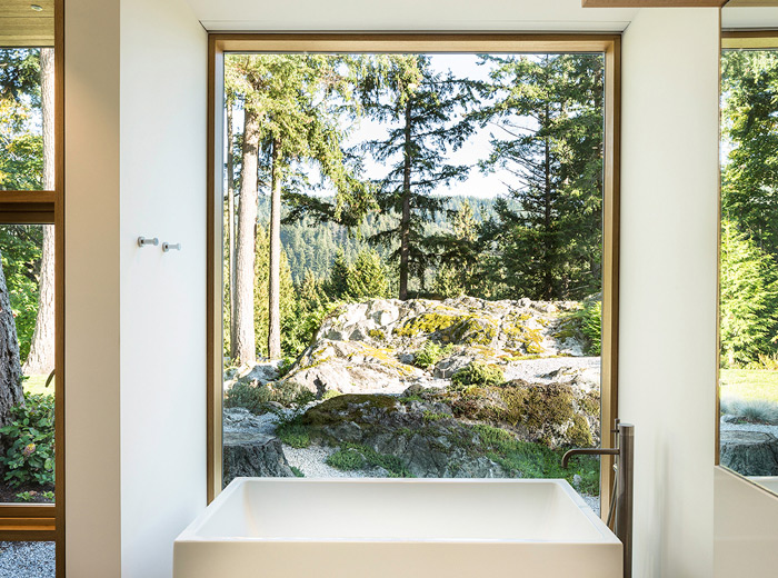 Thumbnail of Horseshoe Bay modern West Vancouver architecture contemporary house bathtub view